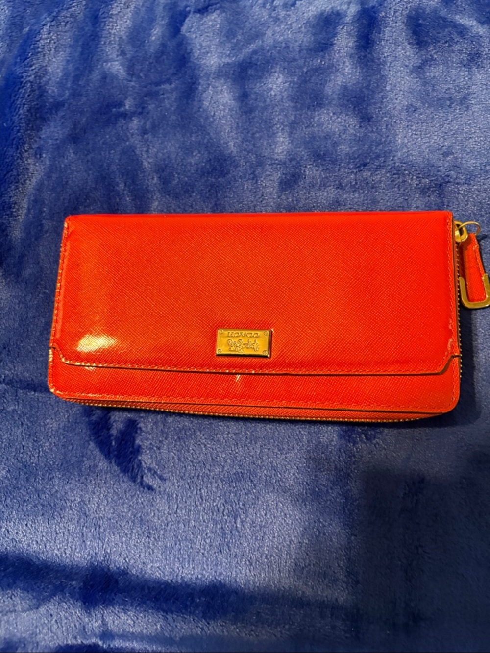 Red Patent Coach Leather Wallet with Gold Plaque little wear goes with purse
